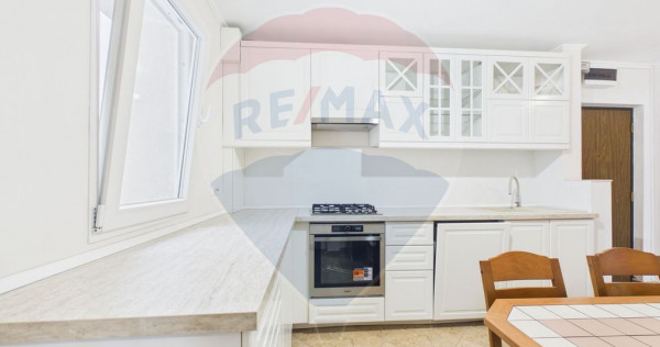 Apartament 3 camere decomandat, complet renovat - Metrou ...