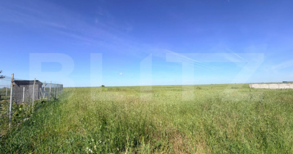 Teren intravilan de v&acirc;nzare &ndash; 900 mp, zona Coșoveni