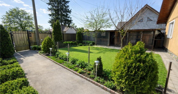 Proprietate 3 camere studio independent, gradina, curte, C