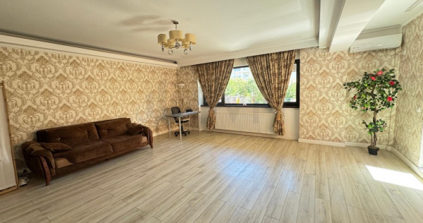 APARTAMENT SUPERB 3 CAMERE 120 MP I BANEASA