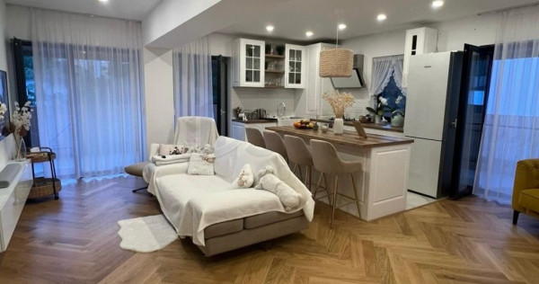 Apartament 4 camere de vanzare