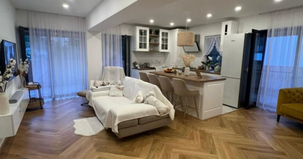 Apartament 4 camere de vanzare