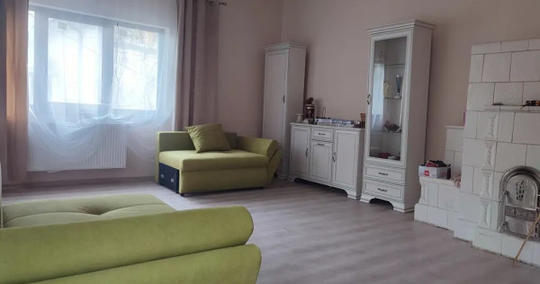 V&acirc;nd parter casa zona zoo Piatra Neamt