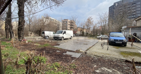 Teren 3113 mp - Piata Romana