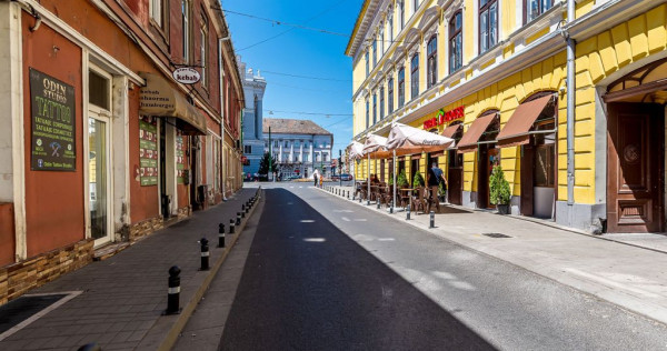 Spațiu birouri central cu 2 intrări pe Str. Unirii 1 Arad.