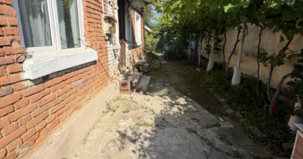 Casa de vanzare, toate utilitatile, 50 mp, 500 mp teren, Fil