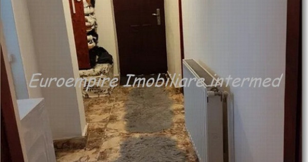 Casa 3 camere zona Viile Noi