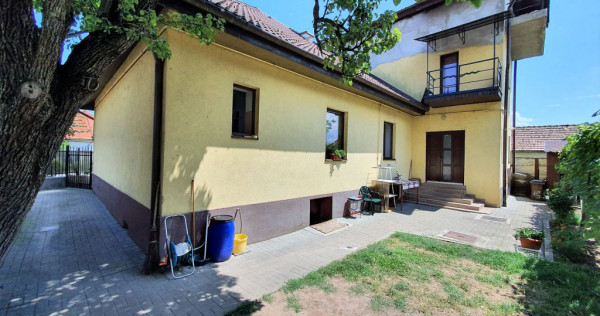 Casa 300 mp cu teren 430 mp Calea Poplacii