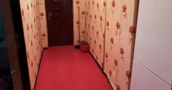 Vand Apartament 3 camere 2 balcoane Vizavi de piata Dacia