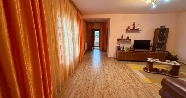 CASA BCA P+1+M ZONA TROCADERO