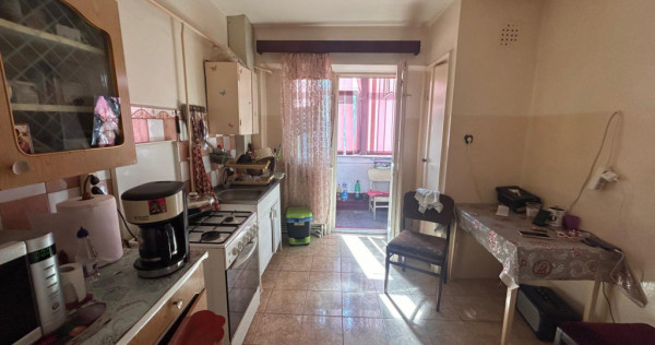 - Etaj 1- Apartament 3 camere 71mp, confort 1 decomandat, Ob