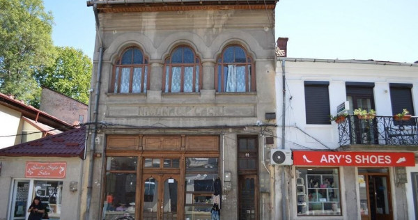 Curtea de Arges - Ultracentral - Casa autentica 180 mp, T...