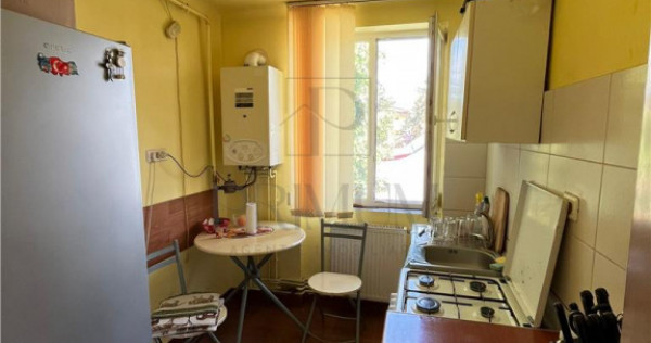 Complexul Studentesc - 2 Camere - Etaj intermediar - Central