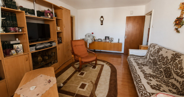 Apartament 3 camere | Semidecomandat | zona Astra