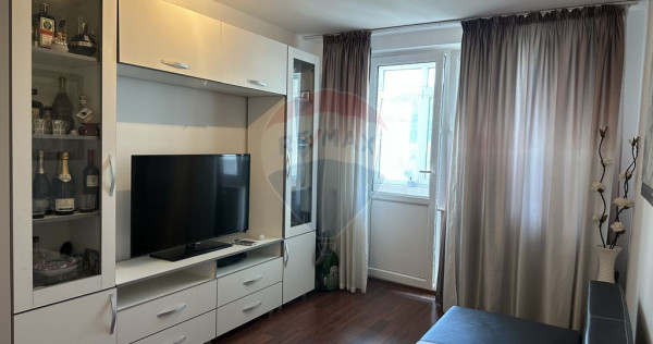Apartament &icirc;n zona Alimentara 28