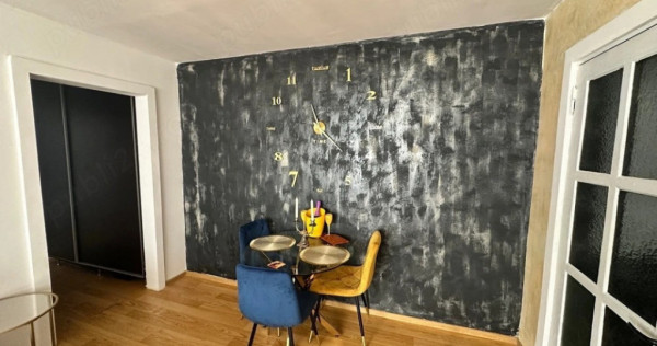 Apartament 3 camere semidecomandat, 62 mp, etaj 2/4 zona Rov