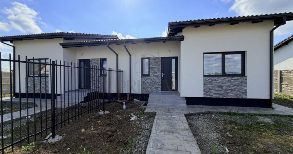 Duplex pe plan - compartimentare practica - 3 bai - teren 37