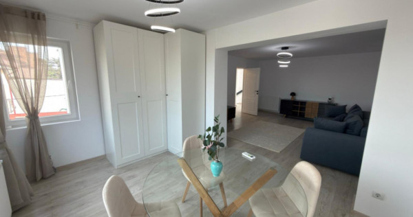 Apartament cu 3 camere de inchiriat- 90 mp - zona Centrala