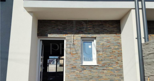 Duplex superb - finisaje premium - perete despartitor izola