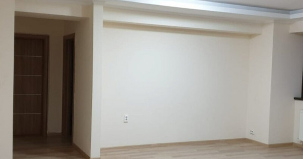 Apartament cu 4 camere,Nemobilat. Zona Dorobanți, Central.