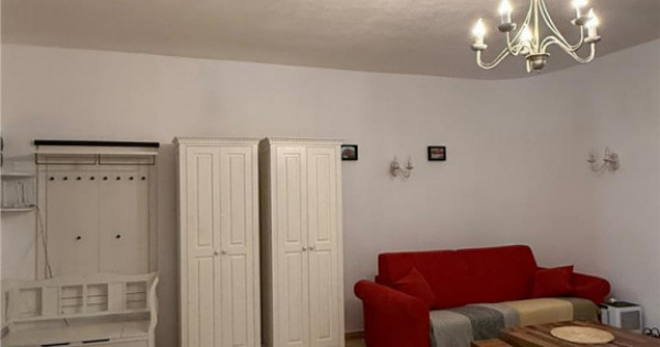 Apartament 2 camere cu acces la curte | Centrul Istoric