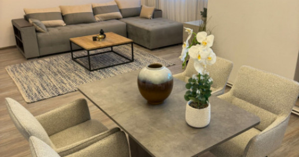 Apartament 3 camere 2 bai zona Spital