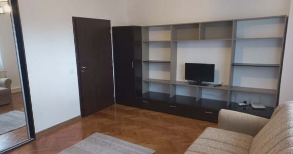 Apartament de 2 camere Centru Istoric,renovat,mobilat,12300