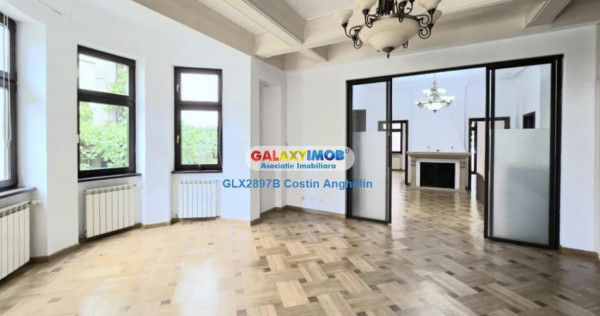 Apartament in vila - curte exclusiva 300 mp - Strada Paris /