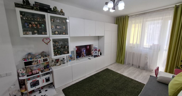 Apartament cu 2 camere și balcon cu vedere port Bd Ferdi...