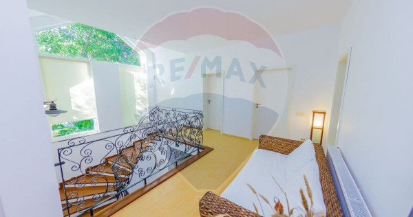 Casă elegantă &icirc;n zonă exclusivistă, cu priveliște d...