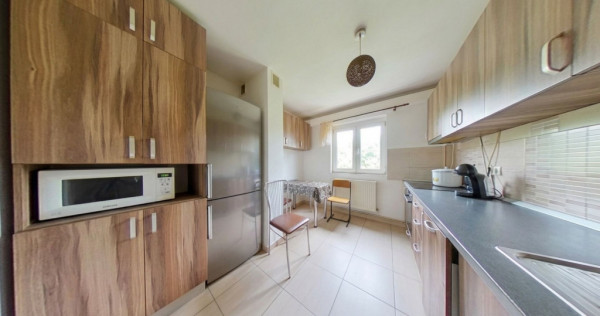 Apartament 3 camere spațios &icirc;n Aurel Vlaicu, Arad
