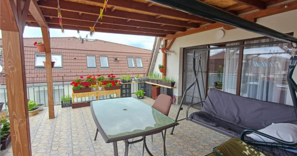Apartament 4 camere 2 bai terasa mare de