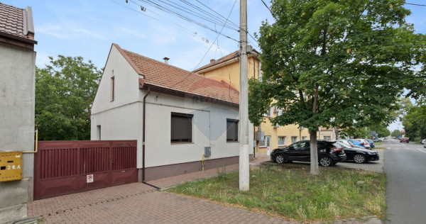 Casa de inchiriat | Ideala pentru sediu firma, birouri sa...