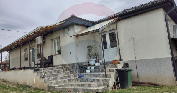 Casă / Vilă cu 4 camere de v&acirc;nzare