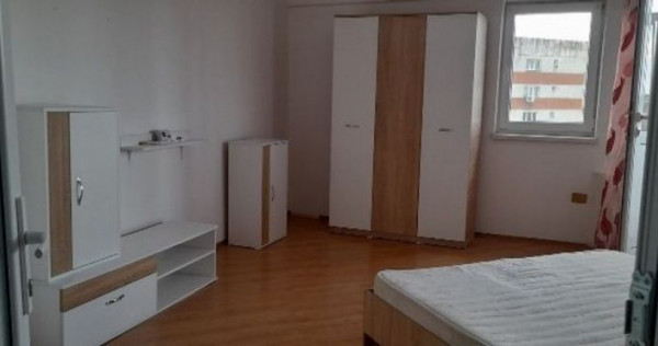 De vanzare apartament cu o cameră str. Brăilei, et. 7...
