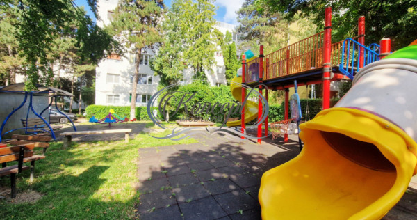 Apartament cu balcon si garaj inclus langa Academia de Muzic