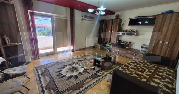 Apartament cu 3 camere de vanzare, 76.47 mp, zona Carpati 2