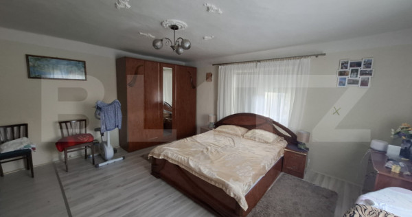 Casa 2 camere, 100 mp, anexe de vanzare, zona Gelu