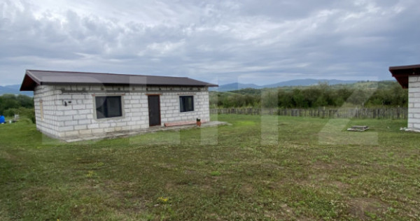 Casa de vanzare, 15 arii de teren, 15 minute de Bistrita