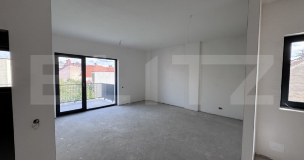 Apartament cu 3 camere, 77.79 mp, zona Centrala