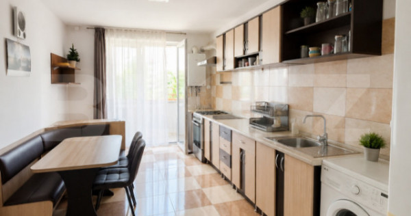 Apartament 3 camere, 53 mp, 2 locuri de parcare, zona Porii