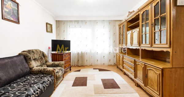Apartament decomandat 4 camere - etaj intermediar - Cartier Nord