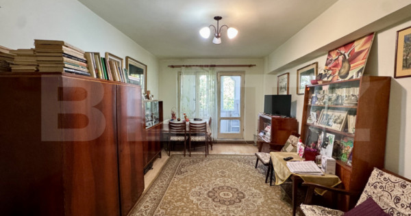 Vand apartament cu 4 camere - Tudor