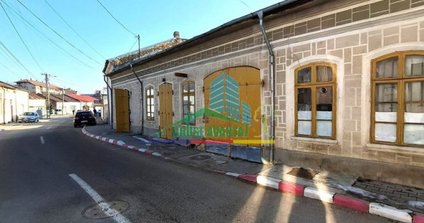 Vilă interbelică de excepție utilizare mixtă Ultracen...
