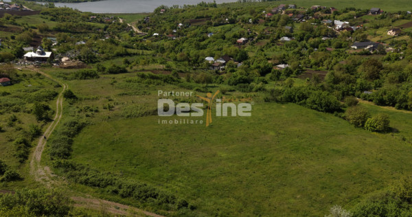 Teren intravilan cu acces dublu 462 mp Ciurbesti