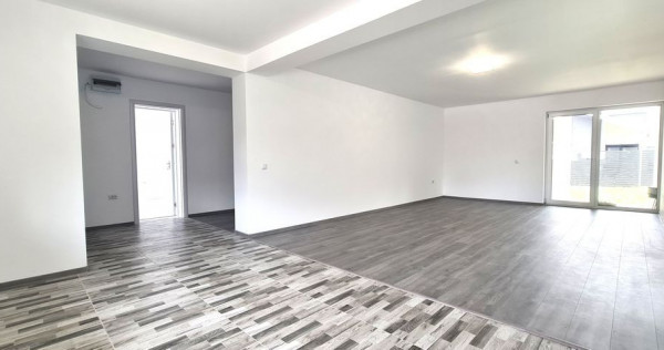 Casa 4 camere (nemobilata, neutilata) cartier Izvor Tarlu...