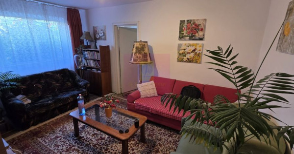 Apartament cu 2 camere de vanzare in Campina, parter