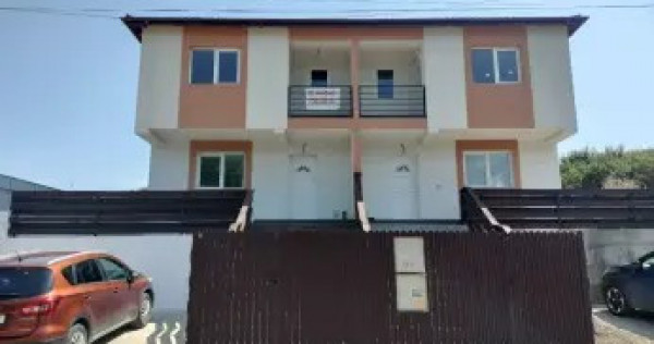 Proprietar v&acirc;nd 1/2 casa duplex Visani Iași