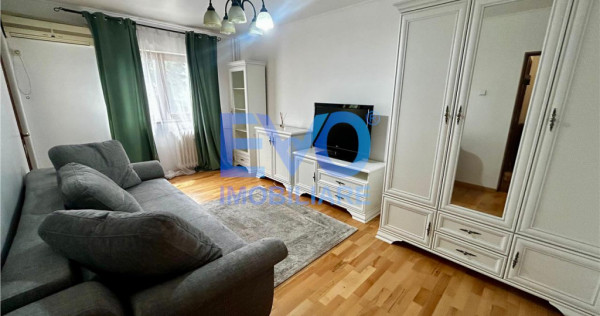 DE INCHIRIAT APARTAMENT CU 2 CAMERE CENTRAL