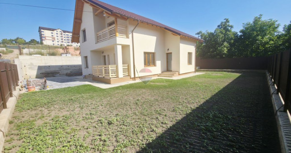 Casă / Vilă cu 4 camere de &icirc;nchiriat &icirc;n zona Calea Ro...
